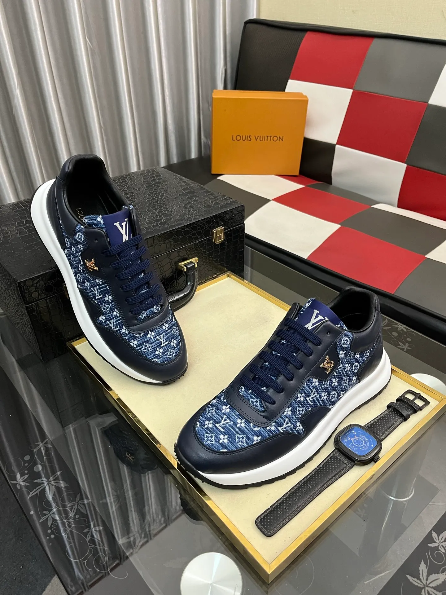 Men's shoes 💰438⌚️⌚️LV Louis Vuitton. The latest fashionable casual shoes are popular in physical stores. New spring and summer comfortable imported custom original cowhide, unique jacquard fabric element design. With sheepskin lining, Lv original bottom, [sun][sun] high-end packaging and high quality💪Details determine the quality, you can enter and exit the counter at will, welcome to compare🇮🇹Number of sizes 38-443️⃣Color options available